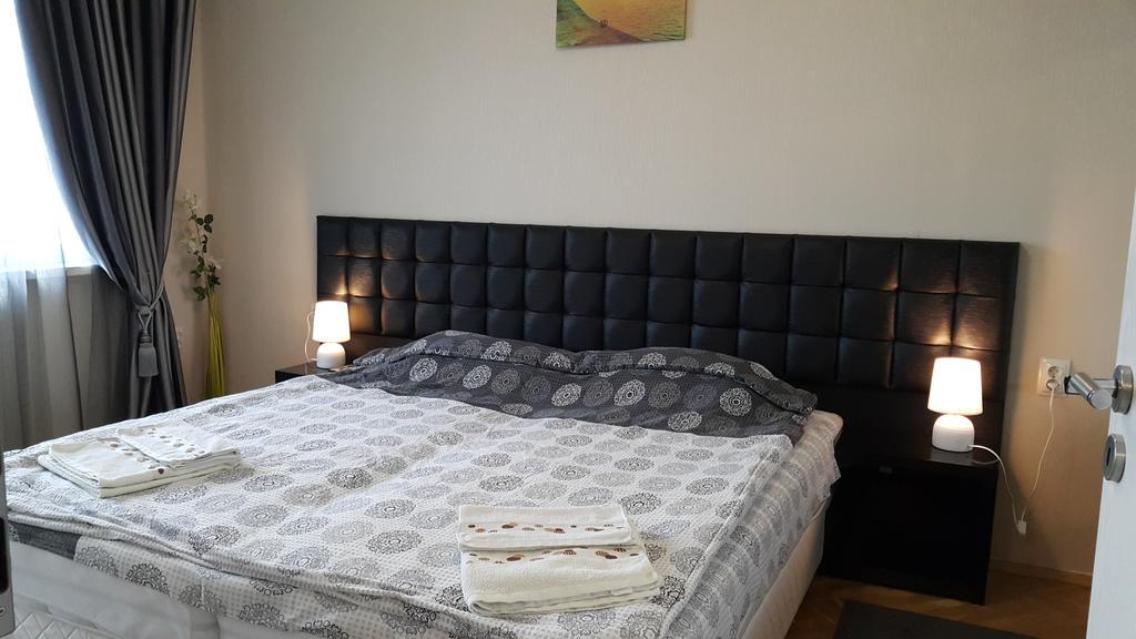Apartment Plamen Delux Burgas Екстер'єр фото