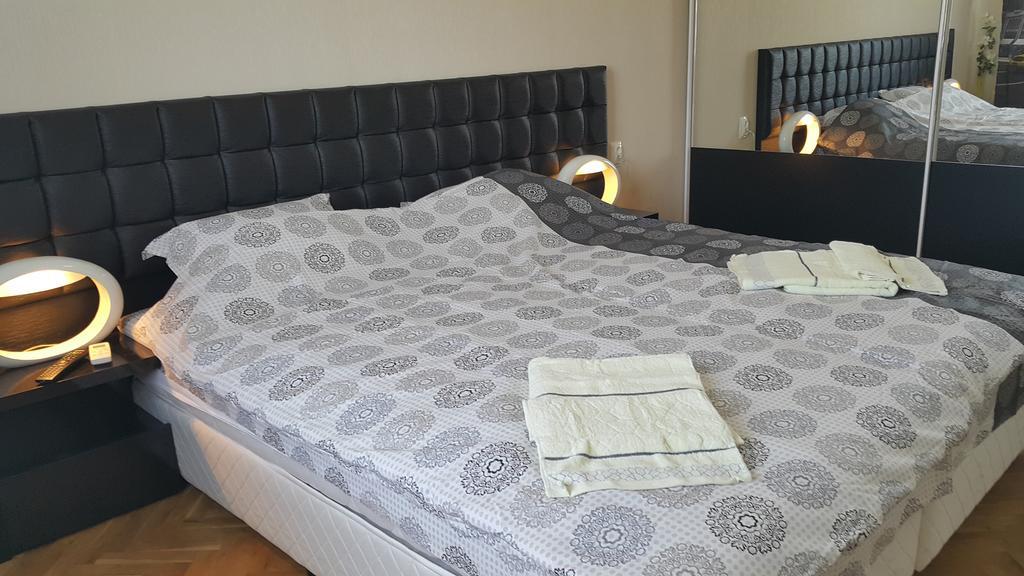 Apartment Plamen Delux Burgas Екстер'єр фото
